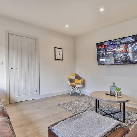 Modern, Cosy Whole House Wifi Close To Attractions Sheffield Extérieur photo
