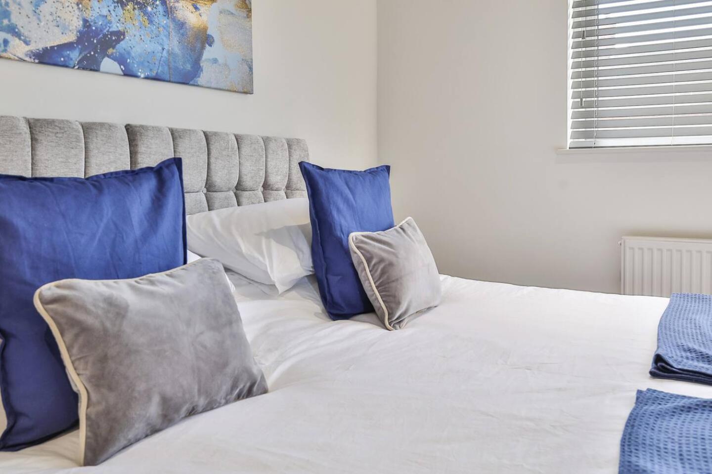 Modern, Cosy Whole House Wifi Close To Attractions Sheffield Extérieur photo