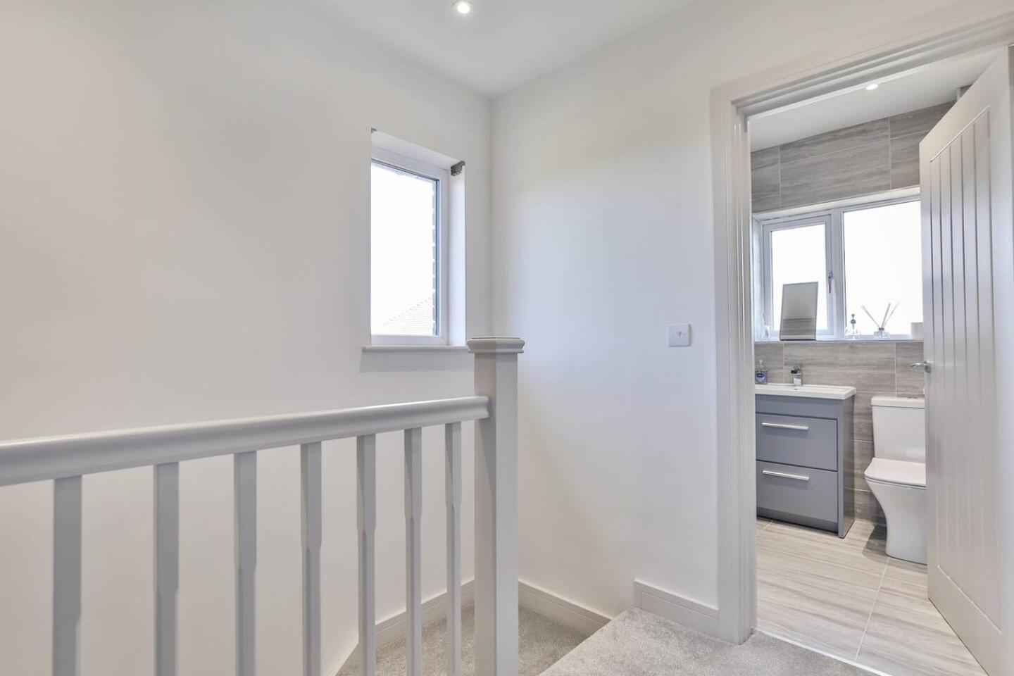 Modern, Cosy Whole House Wifi Close To Attractions Sheffield Extérieur photo