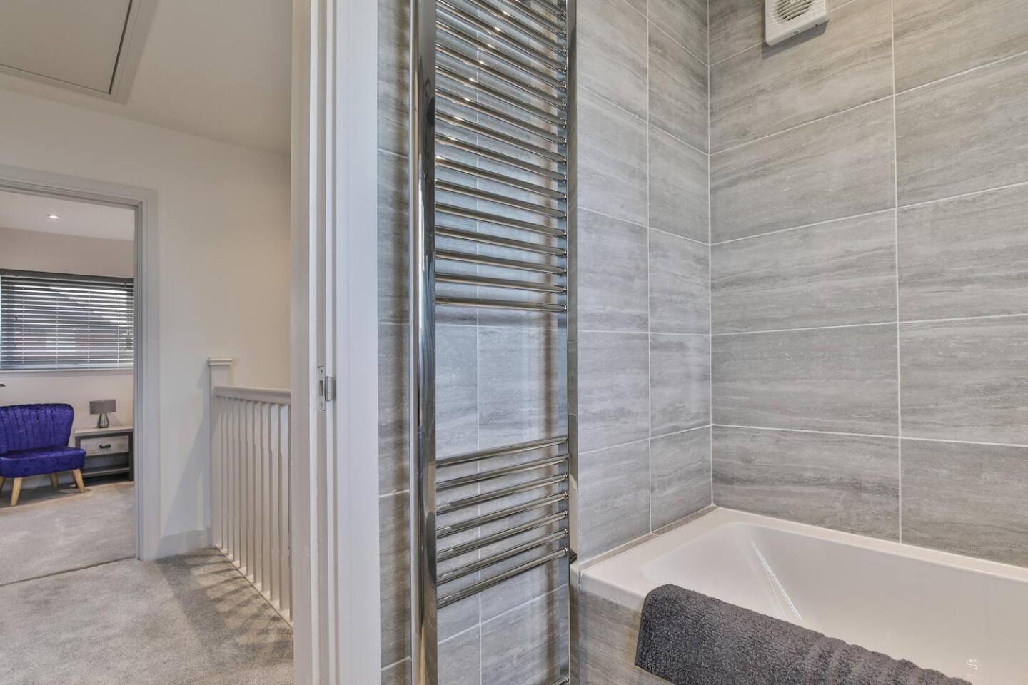 Modern, Cosy Whole House Wifi Close To Attractions Sheffield Extérieur photo