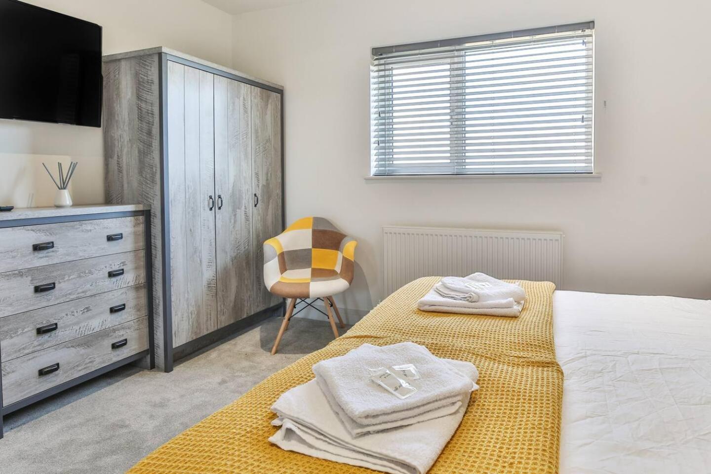 Modern, Cosy Whole House Wifi Close To Attractions Sheffield Extérieur photo