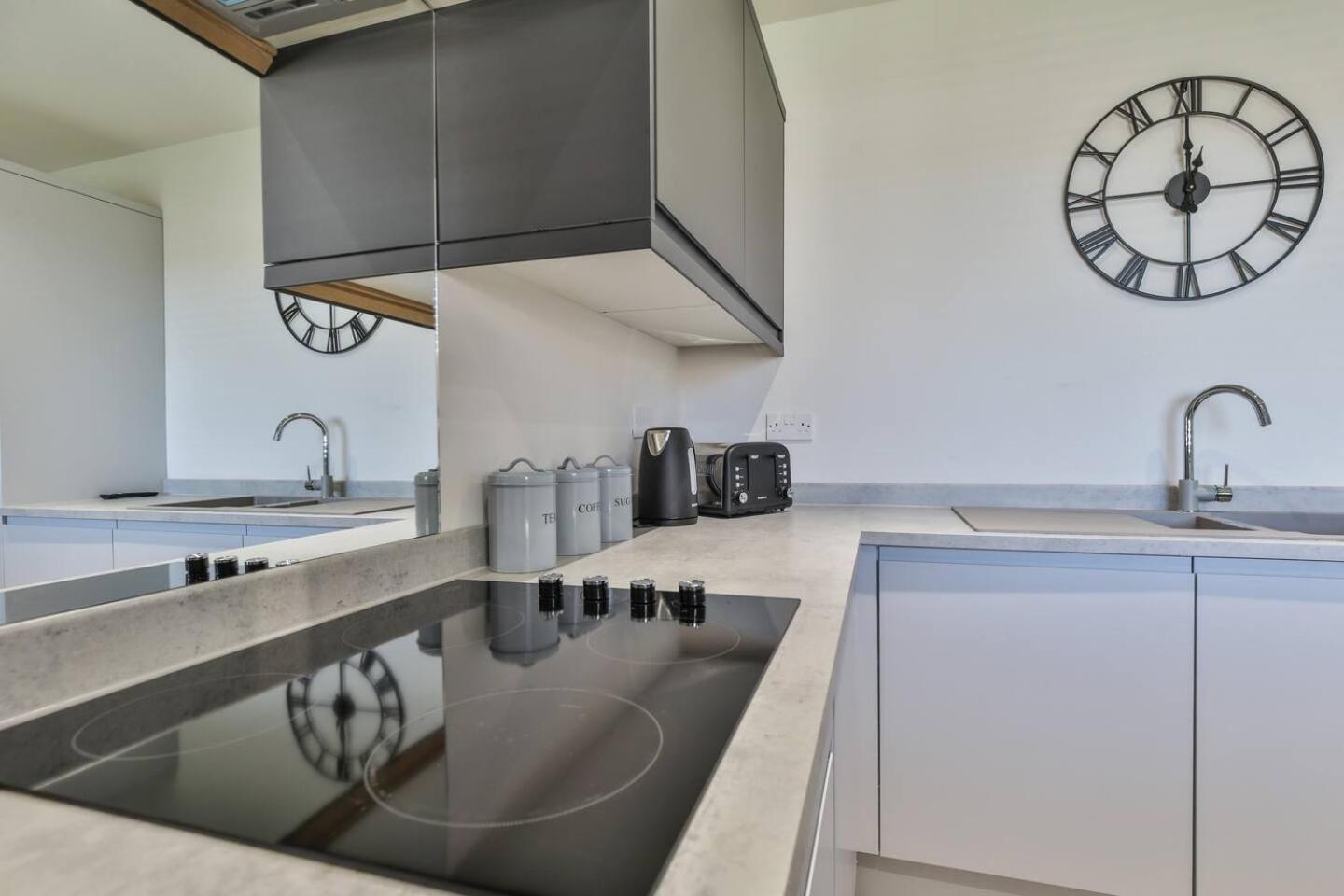 Modern, Cosy Whole House Wifi Close To Attractions Sheffield Extérieur photo